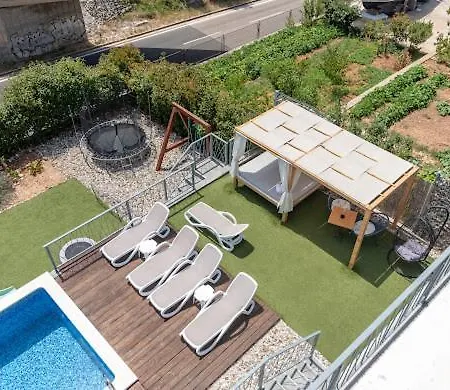 Hedonist Villa