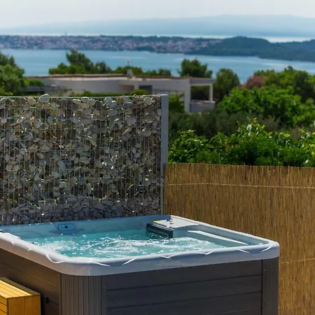 Hedonist Villa *