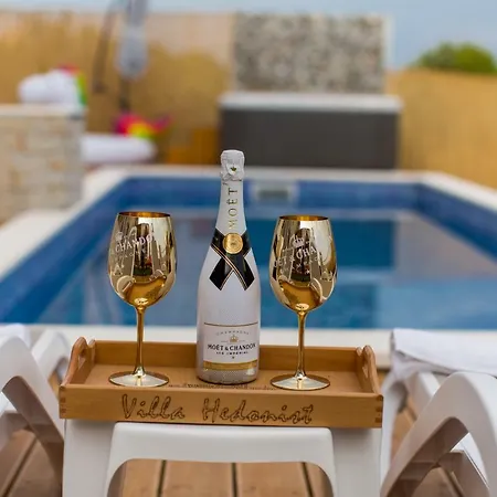 Hedonist Villa *