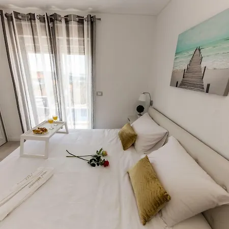 Hedonist Villa *