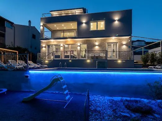 Villa Hedonist Seget Vranjica