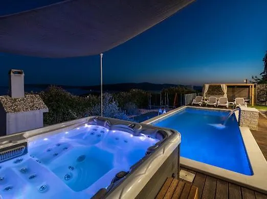 Hedonist *