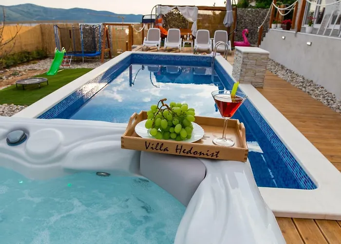 Villa Hedonist *