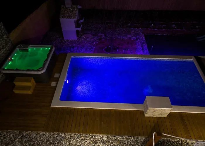 ヴィラ Hedonist セゲット・ヴラニツァ