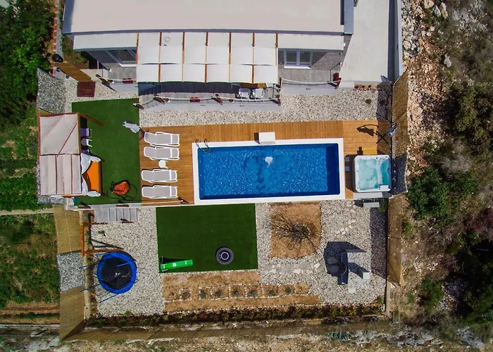 Villa Hedonist *